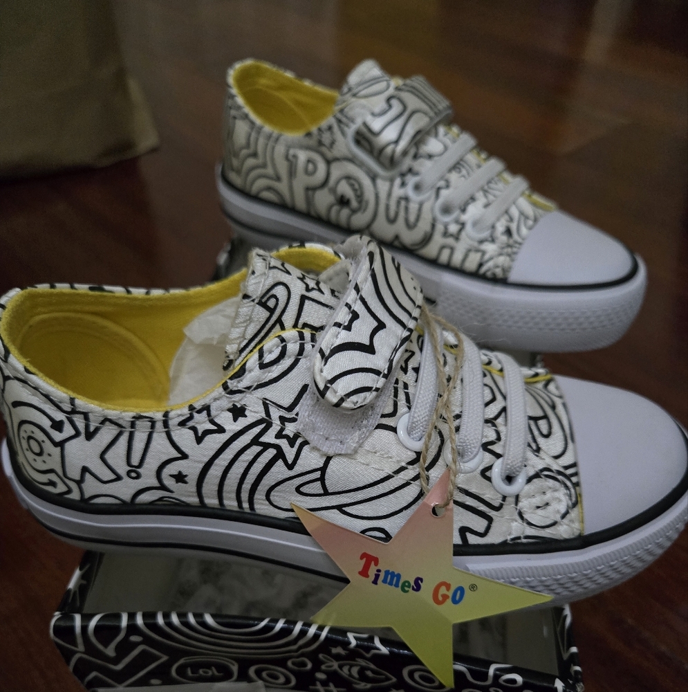 Time go Space painting shoes size 28 or US 11.5